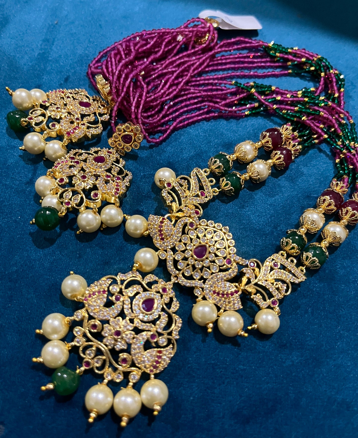 Arasha Necklace and Earring set - Pink