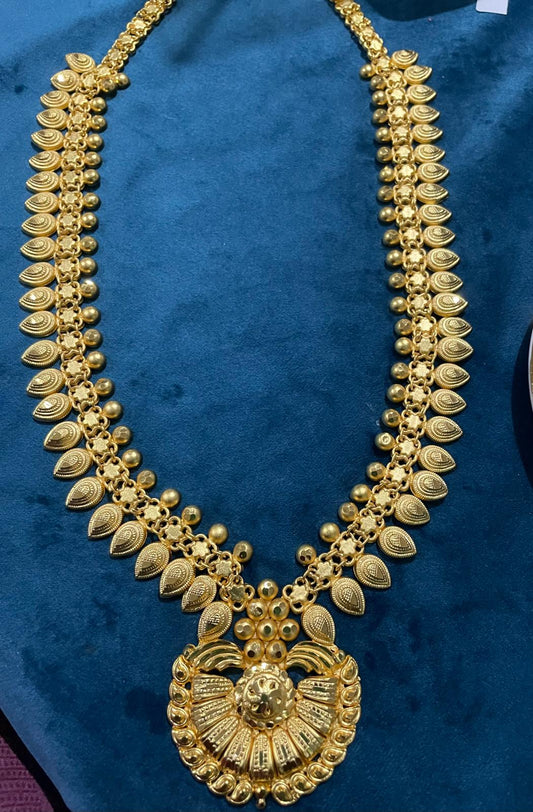 Manisha Hara (Necklace only)