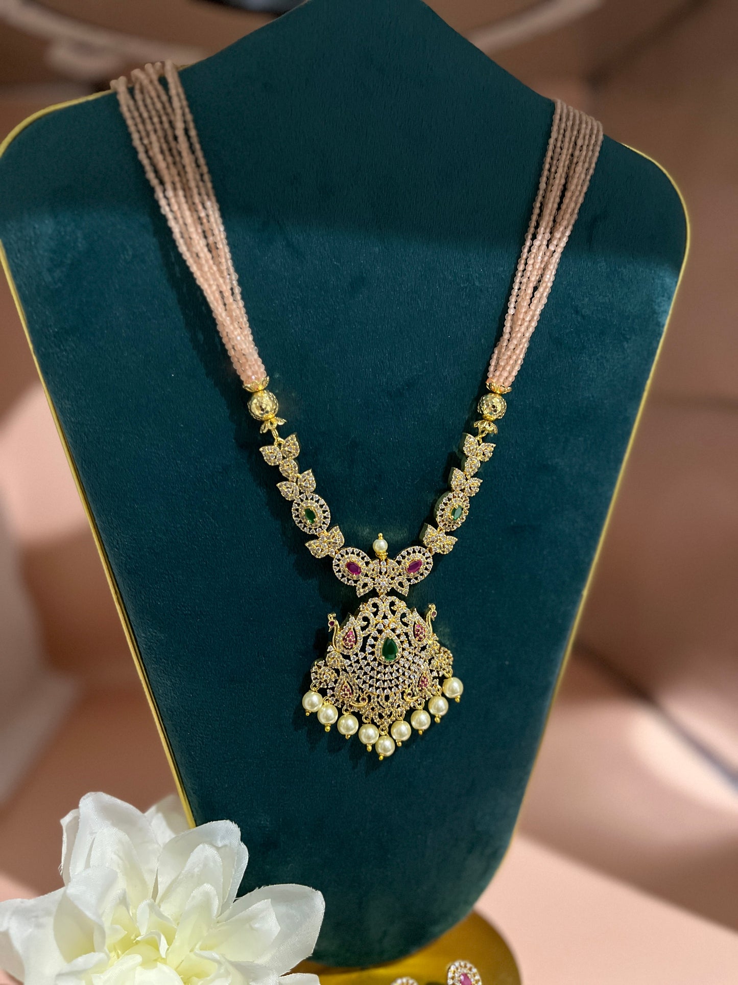 Pavithra Necklace Set - Peach