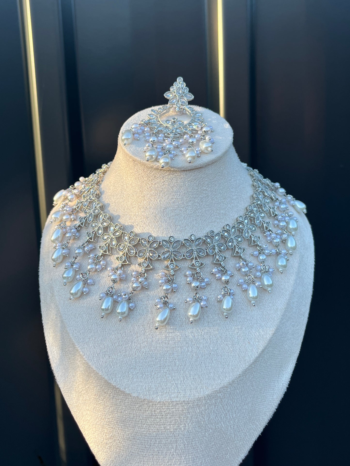 Nila Necklace Set - Silver